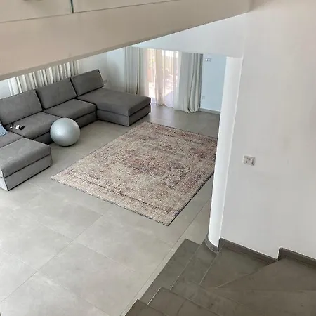 Modern House With Plunge Pool, Apoel Archangelos Area